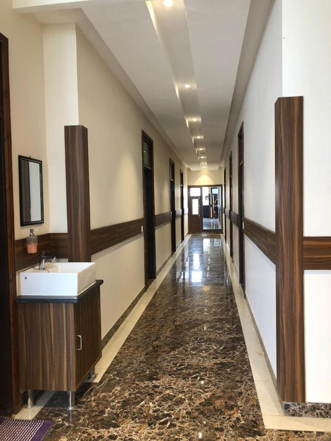 Hotel Woodcrest Zirakpur Chandigarh - Luxury Rooms エクステリア 写真