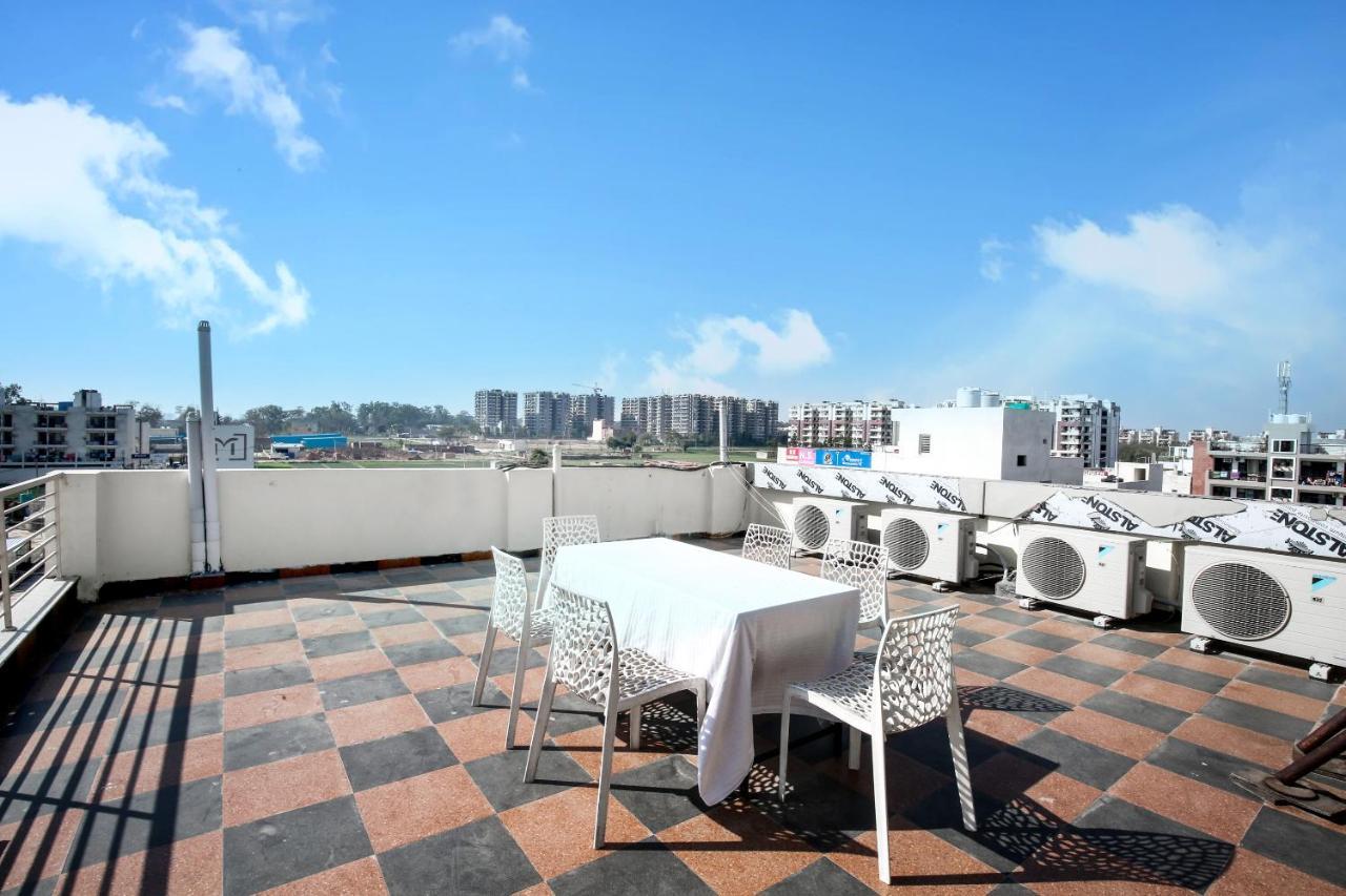 Hotel Woodcrest Zirakpur Chandigarh - Luxury Rooms エクステリア 写真