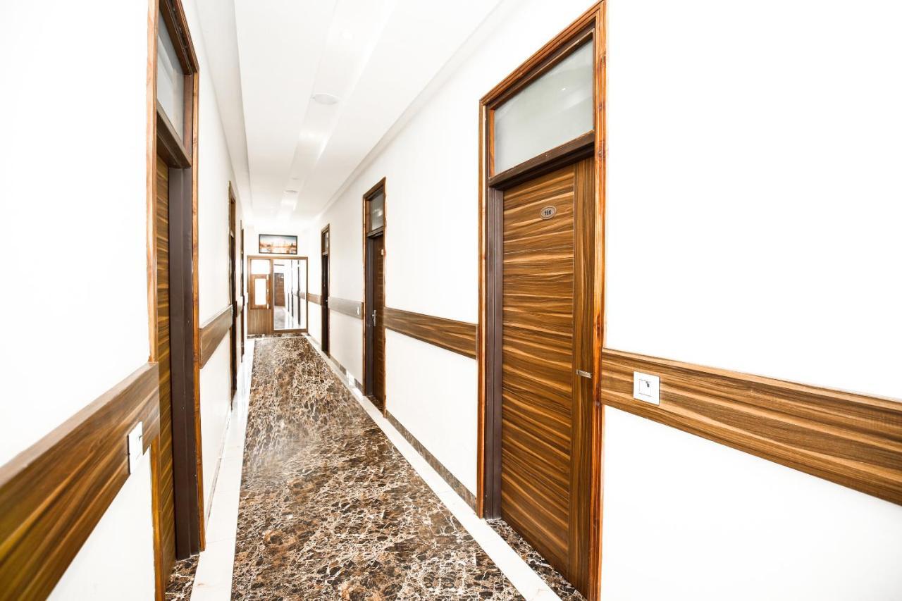Hotel Woodcrest Zirakpur Chandigarh - Luxury Rooms エクステリア 写真