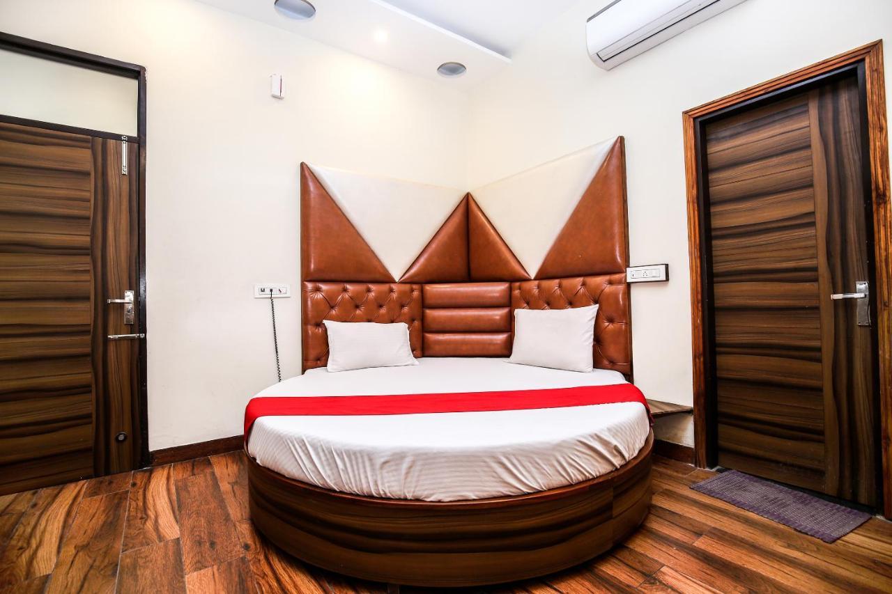 Hotel Woodcrest Zirakpur Chandigarh - Luxury Rooms エクステリア 写真