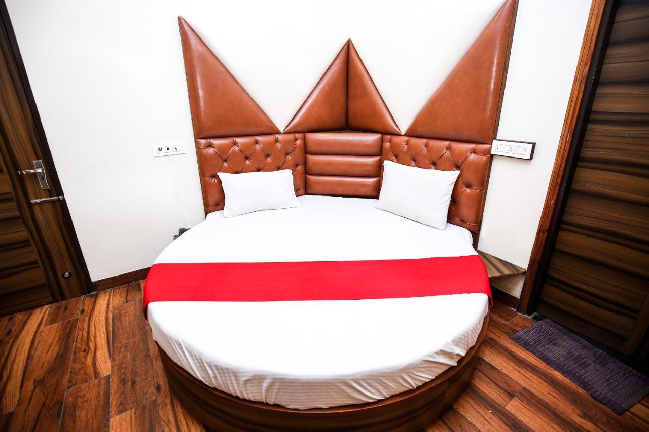 Hotel Woodcrest Zirakpur Chandigarh - Luxury Rooms エクステリア 写真