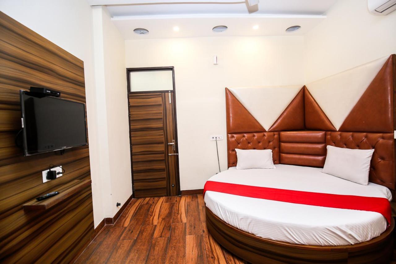 Hotel Woodcrest Zirakpur Chandigarh - Luxury Rooms エクステリア 写真