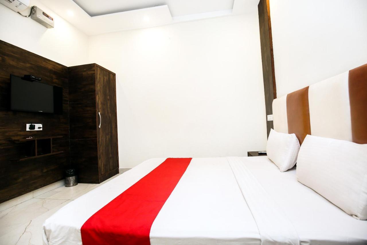 Hotel Woodcrest Zirakpur Chandigarh - Luxury Rooms エクステリア 写真