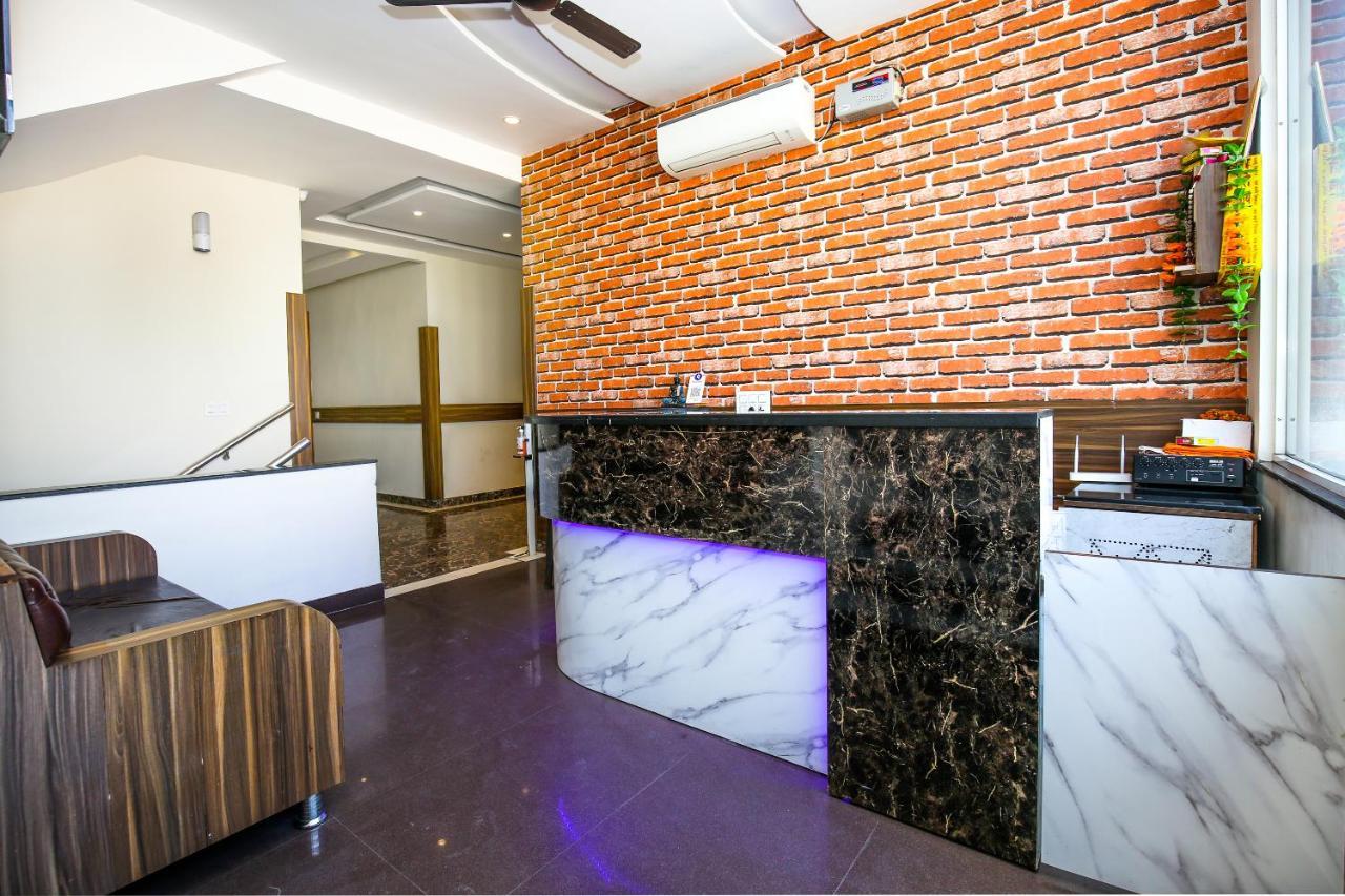 Hotel Woodcrest Zirakpur Chandigarh - Luxury Rooms エクステリア 写真